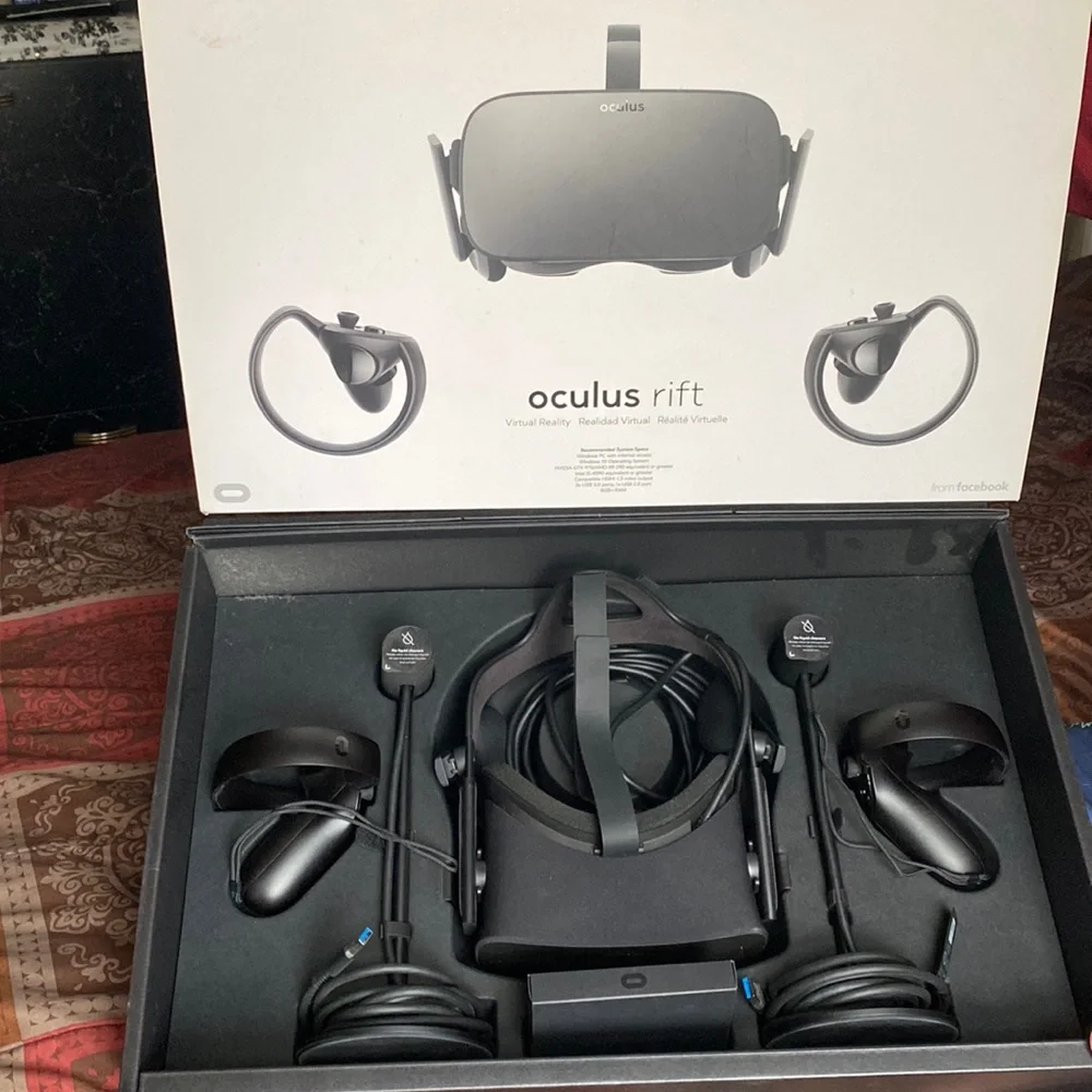 Oculus rift PC VR color black use two or three times